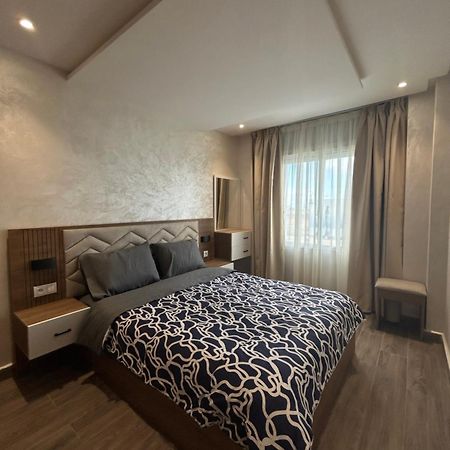 Splendide Studio Haut Standing En Face De La Marina Et A 200 M Du Port De Tanger - 1 Chambre Double Luaran gambar