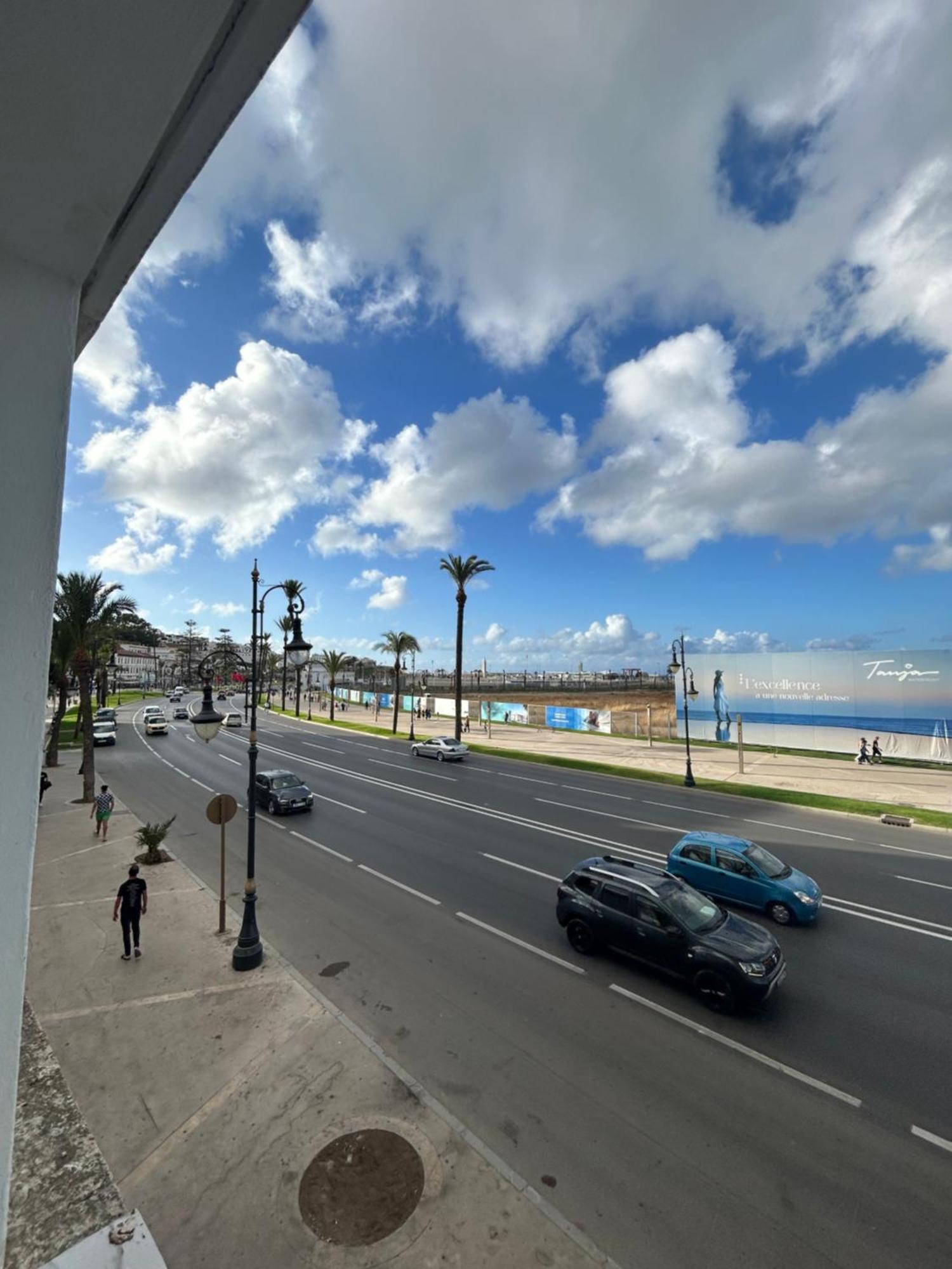 Splendide Studio Haut Standing En Face De La Marina Et A 200 M Du Port De Tanger - 1 Chambre Double Luaran gambar